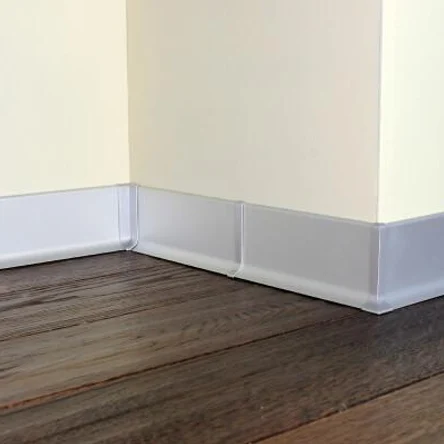 Плинтус из нержавеющей стали